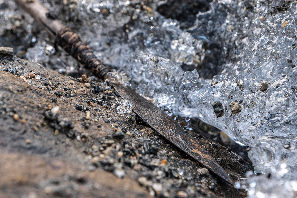 4.	Dette er det du ønsker å finne i isen: Ekstremt godt bevart spyd fra Austre Trollsteinhøe, 1500 år gammel. Foto: Foto: Andreas Nilsson, Innlandet fylkeskommune. 