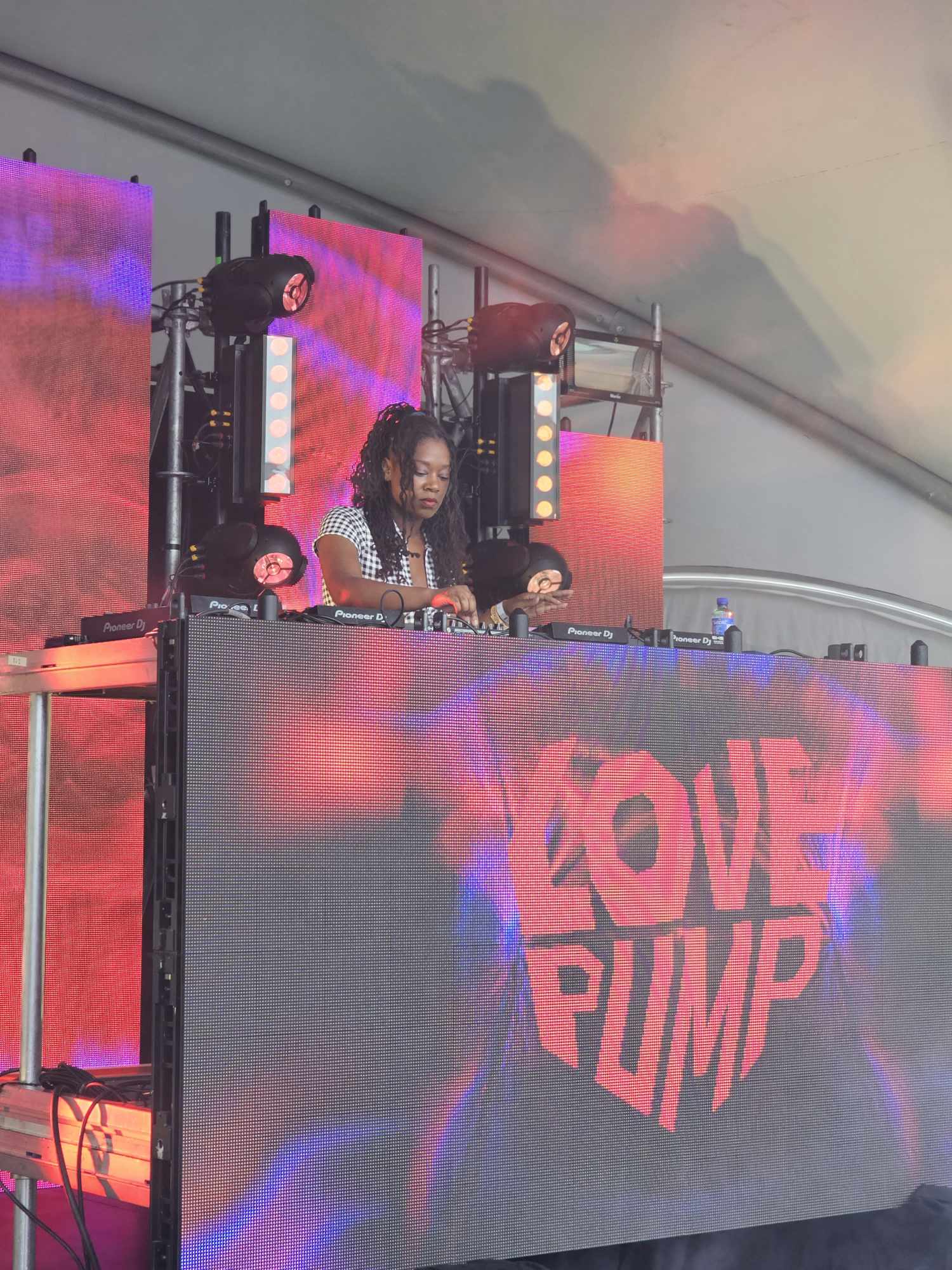 Dj Love Pump Øya