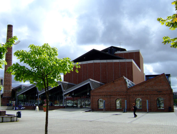 Sandnes kulturhus er et case i en av de nye forskningsrapportene om norske kulturarenaer. Foto: Jarvin / CC
